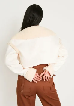 Cindy Cream Cropped Zipped Borg Coat^Missy Empire Hot