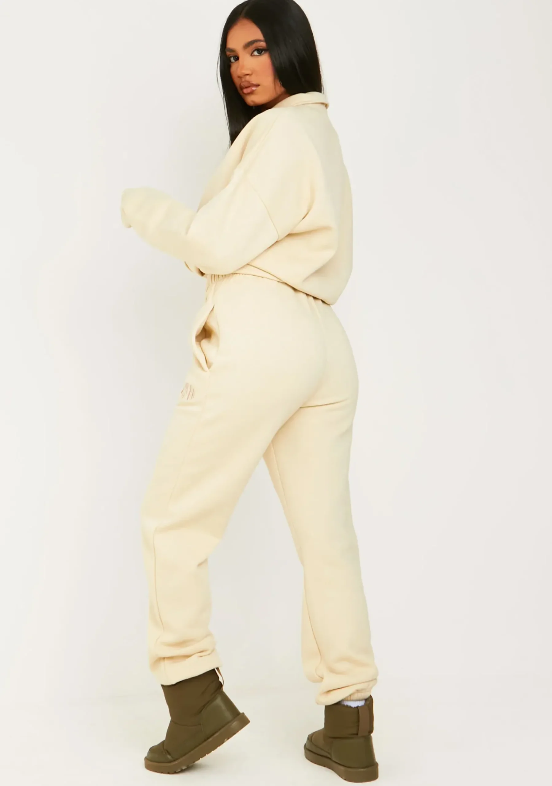 Clearance Holly Cream Missy Girl Embroidered 90's Cuffed Jogger Women Tracksuits