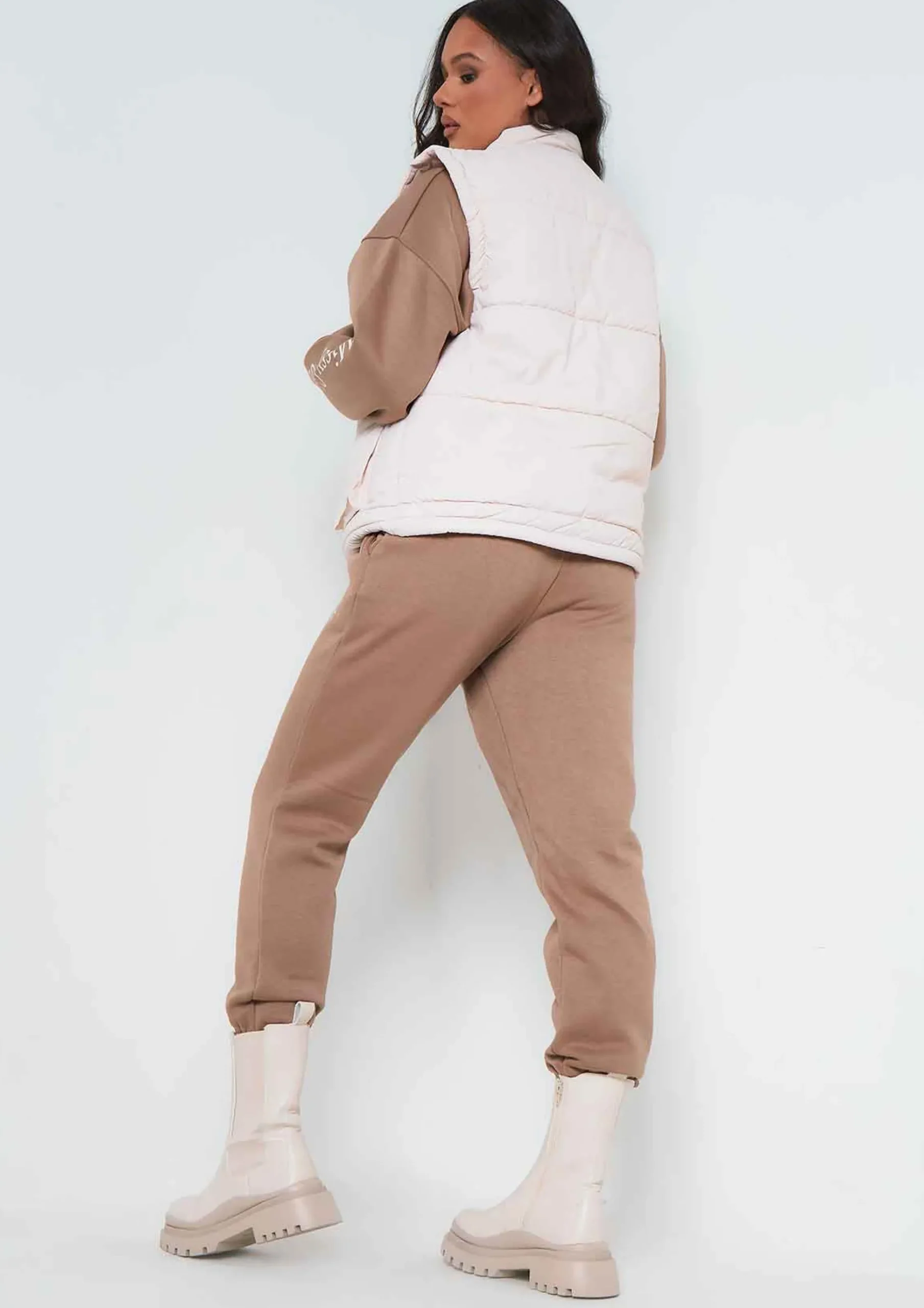 Mary Cream Pocket Detail Sleeveless Padded Gilet^Missy Empire Fashion