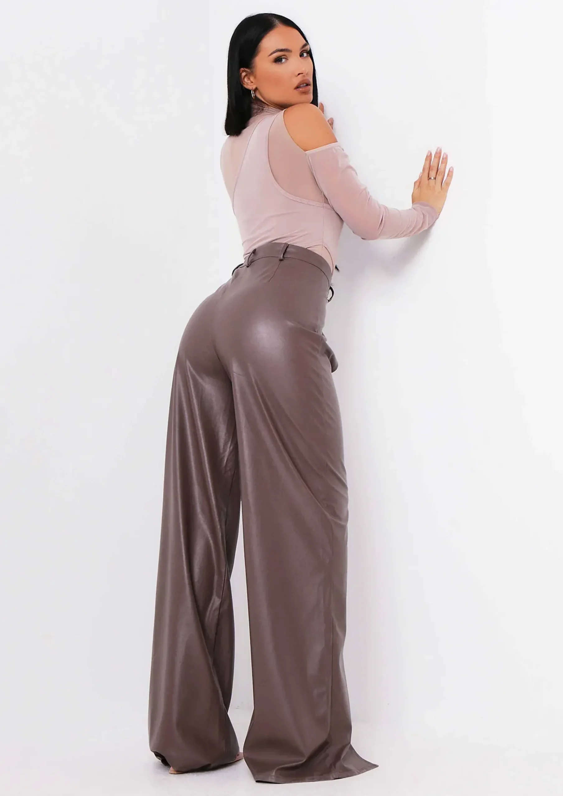Fashion Tamika Chocolate Keyhole Cut Out High Waisted Pu Trousers Women Trousers